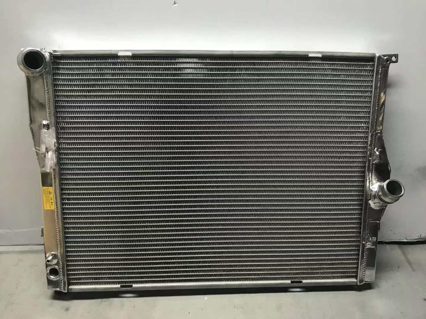 2JZ対応 BMW E9X アルミラジエーター&電動ファンセット(BMW 純正 Styel)