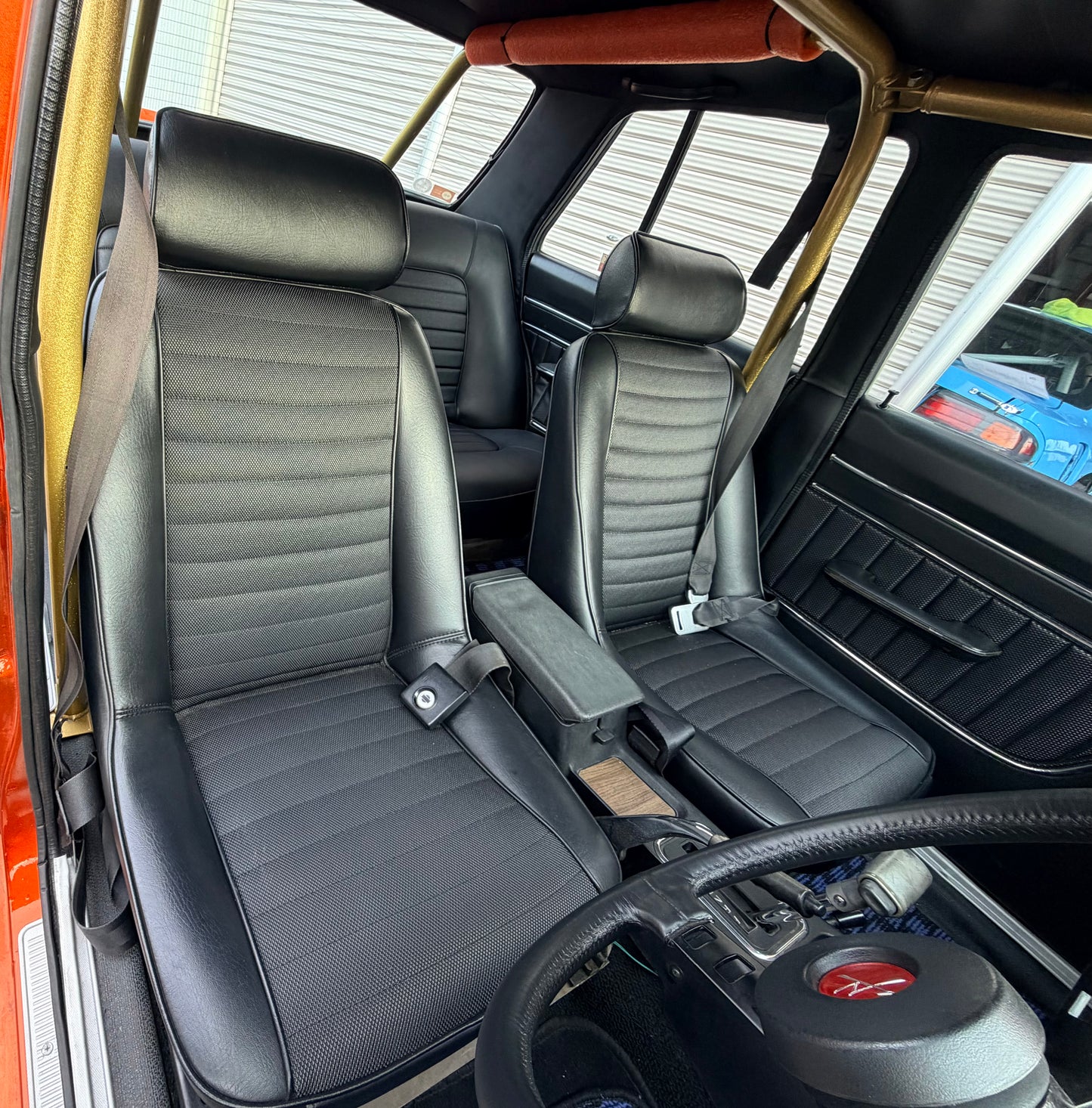 日産 スカイライン 2000 GT